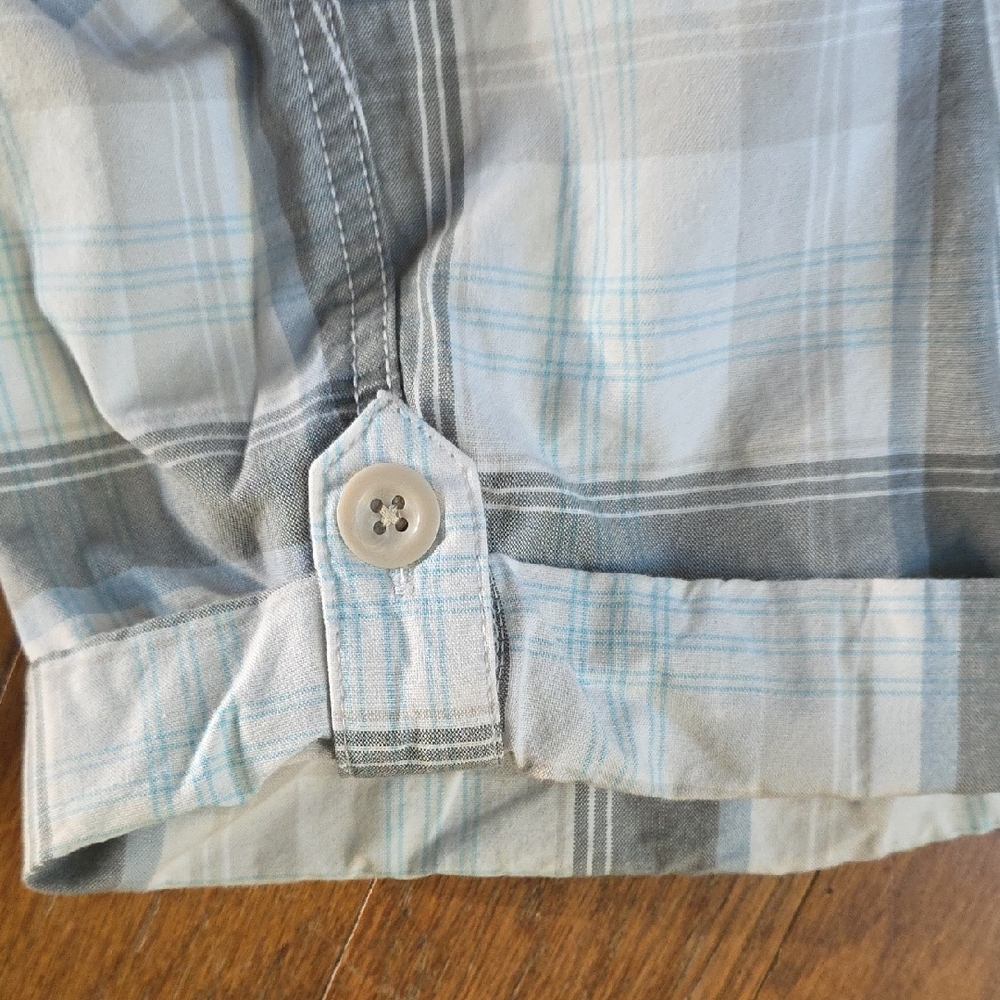 Eddie Bauer‎  Light Blue Plaid Shorts - Picture 4 of 4